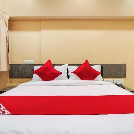 Hotel O Priyanka Residency 솔라푸르 외부 사진